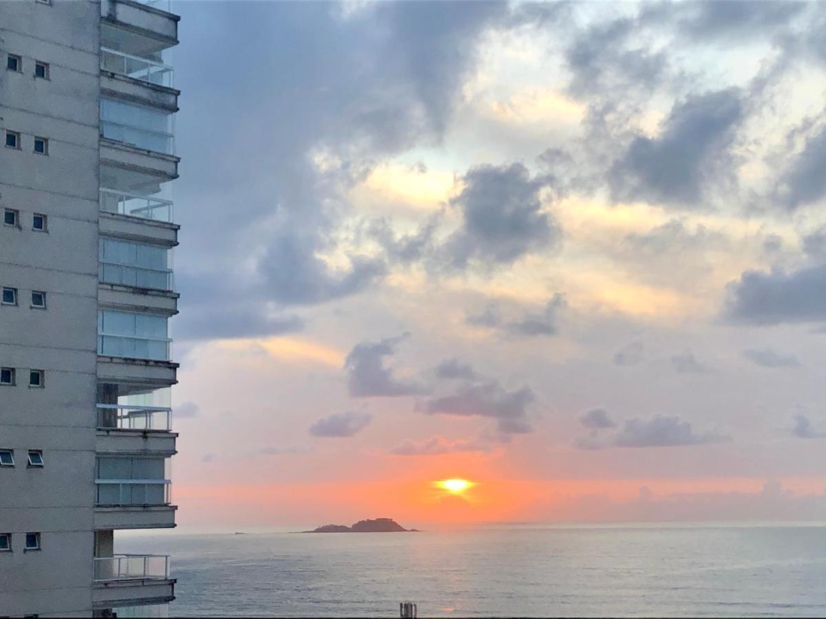 Guaruja Pitangueiras Apto Na Praia Buitenkant foto